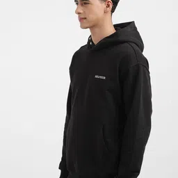 Tommy Hilfiger Men Solid Hooded Sweatshirt image 3