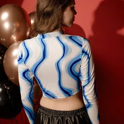 VANGULL Women Abstract Printed Round Neck Crop Top image 4