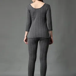 TRENDY RABBIT Women Striped Round Neck Thermal Set image 3