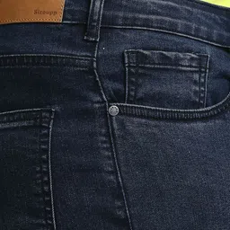 Sizeupp Women Plus Size Regular Fit Mid-Rise Light Fade Jeans image 4