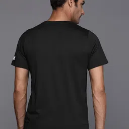 New Balance Logo Print Running T-shirt image 5