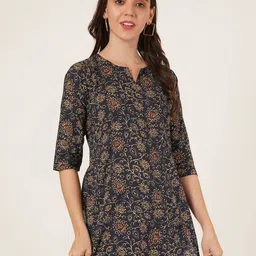 Brownverse Women Ethnic Motifs Printed V-Neck Pure Cotton Kurti-picture-15