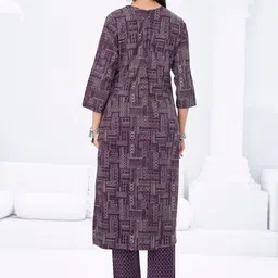 Larqi Geometric Printed Round Neck Pure Cotton Straight Kurta With Trousers & Dupatta image 4