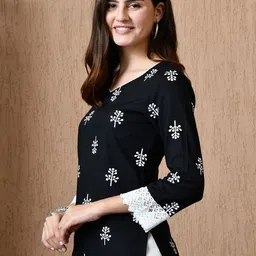 Anouk Rustic Floral Print Sweetheart Neck Top image 2