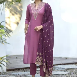 DIVASTRI Women Ethnic Motifs Embroidered Regular Kurta with Trousers & With Dupatta-image-62