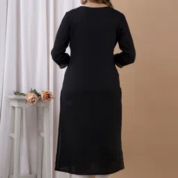 his&her Women Embroidered Viscose Rayon Straight Kurta image 2