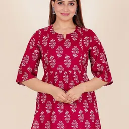 Aramya Floral Printed Notch Neck Three-Quarter Sleeves Pure Cotton A-Line Kurti-image-15