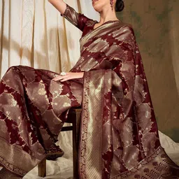 Maroosh Floral Zari Silk Blend Banarasi Saree image 5