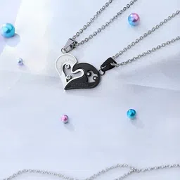 Kaynka Silver-Plated Heart Shaped Pendants with Chains image 4