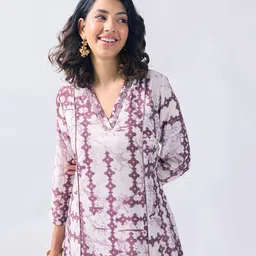 BAESD Women Printed Regular Kurta with Palazzos image 3