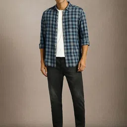 Louis Philippe Jeans Men Slim Fit Mid-Rise Light Fade Jeans image 3