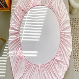 JC HOME Pink 140 TC King Bedsheet With 2 Pillow Covers image 3