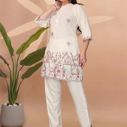 DESI RIWAAZ Women Floral Embroidered Regular Thread Work Kurta with Trousers-picture-20