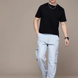 wrogn Men Relaxed Fit Mid Rise Blue Jeans image 5