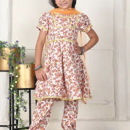 Cutiekins Girls Floral Printed Regular Gotta Patti Kurta with Palazzos & Dupatta image 2