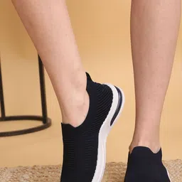 CIBEK Women Round Toe Textured Slip-On Sneakers-picture-15