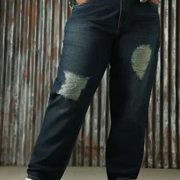 Freeform by High Star Women High-Rise Mildly Distressed Light Fade Jeans-picture-32
