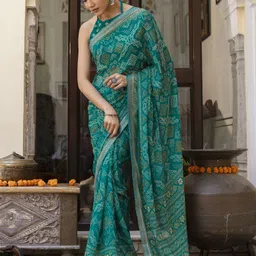 samah Printed Bandhani Chiffon, Georgette Saree image 3