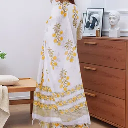 Moda Rapido Women Floral Printed Regular Kurta & Trouser With Dupatta image 5