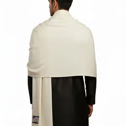 Kriti Wool Solid Men Shawl image 2
