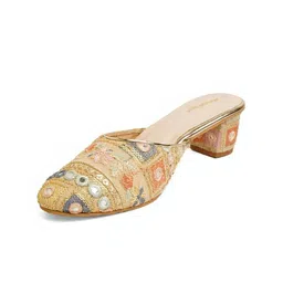 Kneetoes Women Luxe Beige Embroidered Block Sandals image 2
