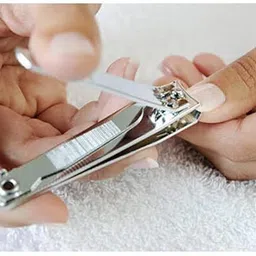 hudabird Lightweight Nail Clipper With Floral Pattern Design image 5