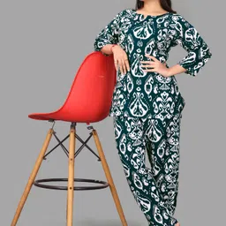 cabt Women Top & Pyjama Set Green, White Printed-picture-16