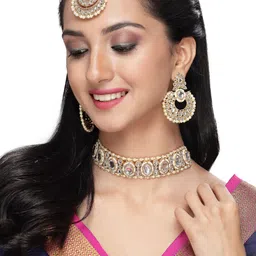 sukkhi Alloy Gold-plated White Jewel Set image 2