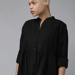 roadster Women Regular Fit Solid Casual Shirt image 5