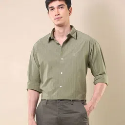 U.S. Polo Assn. Men Tailored Fit Spread Collar Vertical Striped Cotton Formal Shirt-picture-48