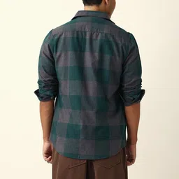 THE BEAR HOUSE Men Slim Fit Checked Casual Shirt image 2