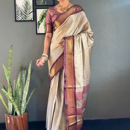 Mitera Woven Design Zari Silk Blend Handloom Kanjeevaram Saree image 4