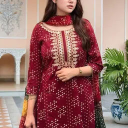 SZN Bandhani Printed Zari Straight Kurta With Trousers And Dupatta image 4