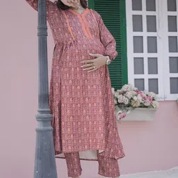 Aujjessa Women Ethnic Motifs Printed Regular Kurta with Trousers image 3