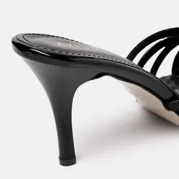 AXIUM Slim Heeled Sandals With Bow image 2