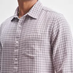 HIGHLANDER Men Checked Spread Collar Cotton Casual Shirt image 4