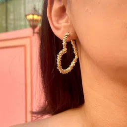 ISHKAARA Gold-Plated Heart Shaped Drop Earrings image 2
