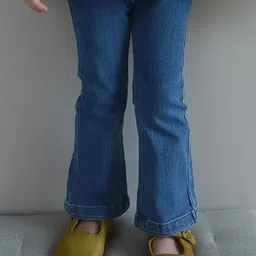 StyleCast x Revolte Girls Slim Fit Mid-Rise Heavy Fade Jeans-picture-10