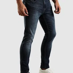 Tommy Hilfiger Men Relaxed Fit Mid-Rise Light Fade Jeans image 3