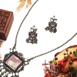 VEDAJ Women Pink Silver-Plated Oxidised Alloy Artificial Beads Necklace & Earrings image 2