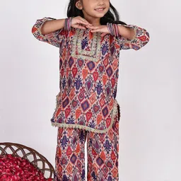 NEUDIS Girls Ethnic Motifs Printed Round Neck Gotta Patti Straight Kurta With Trousers-picture-15