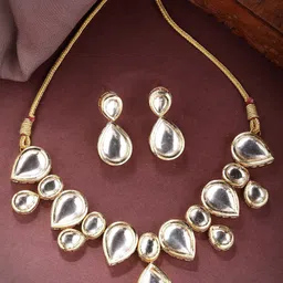 Anouk Gold-Plated Kundan-Stone Studded Jewellery Set-picture-26