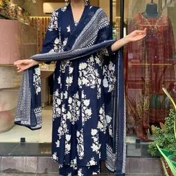 KERI PERRY Floral Printed V-Neck Mirror Work A-Line Kurta With Palazzos & Dupatta-picture-14