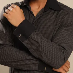 COSA NOSTRAA Alphabet Cufflink image 5