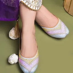 froh feet Women's Ethnic Jutti with Sequin Detailing | Festive Party Wear Mojari Bellies For Women image 4