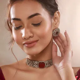 Saraf RS Jewellery Gold-Plated Kundan-Studded Statement Choker Jewellery Set image 5