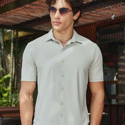 Campus Sutra Men Comfort Slim Fit Spread Collar Solid Casual Shirt-picture-4