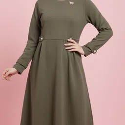 Wineberry Woollen Crepe A-Line Midi Dress image 3