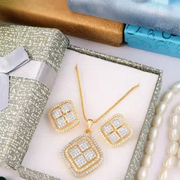 Anouk Gold-Plated Cubic Zirconia-Studded Jewellery Set image 2