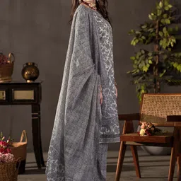 Anouk Floral Printed V-Neck Pure Cotton Kurta with Trousers & Dupatta image 3